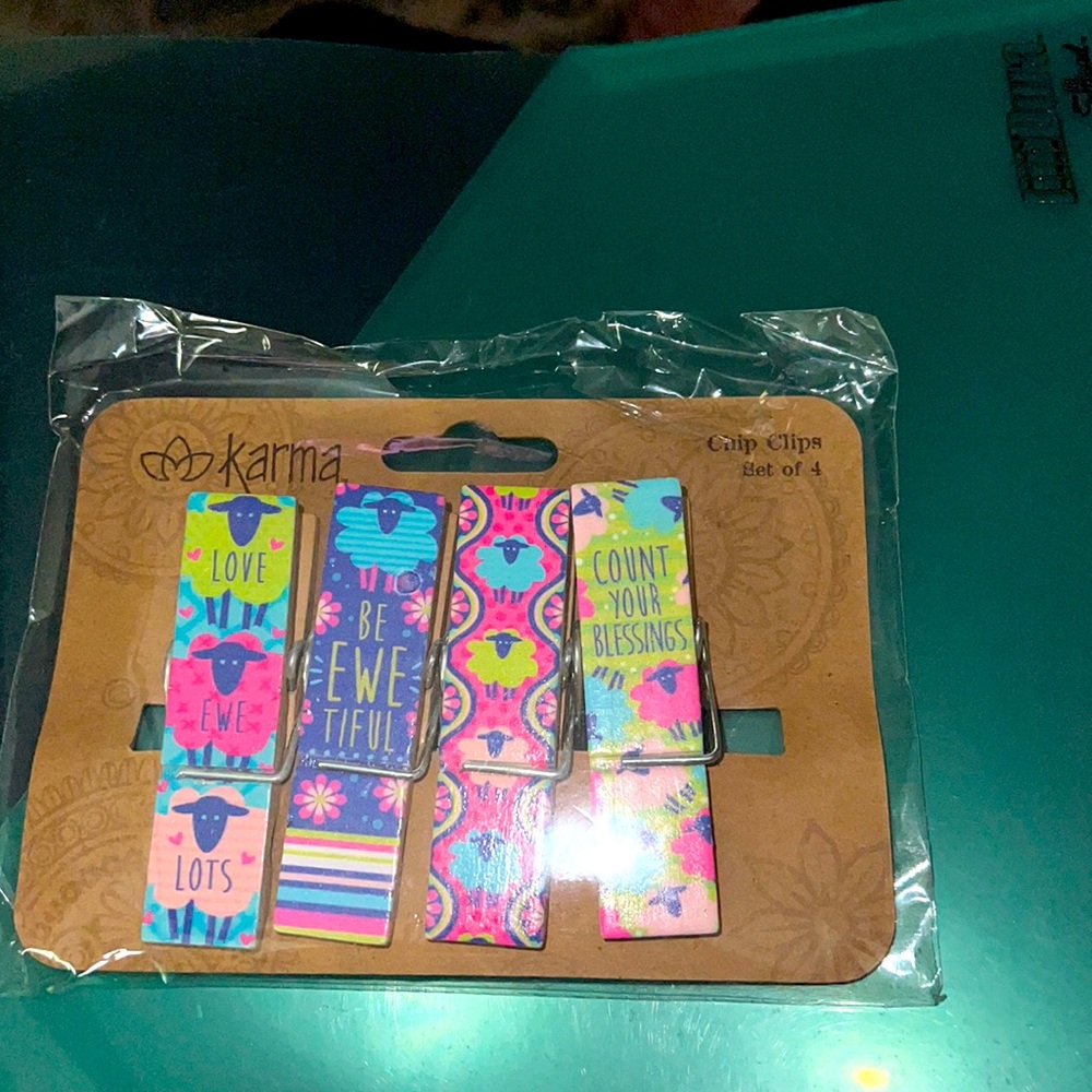 Karma chip clips/ clothespins set of 4
